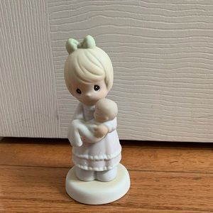 Precious moments, a special delivery